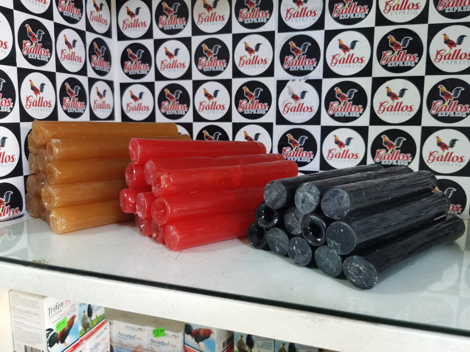 CERA AMARILLA,ROJA Y NEGRA